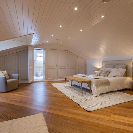 Windmill Beachfront Villa Colares