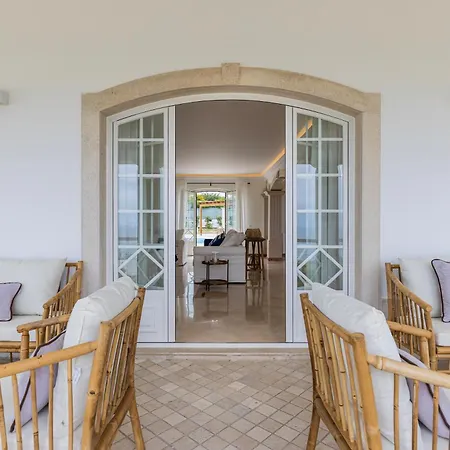 Villa Windmill Beachfront