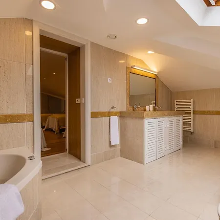 Windmill Beachfront Villa Colares