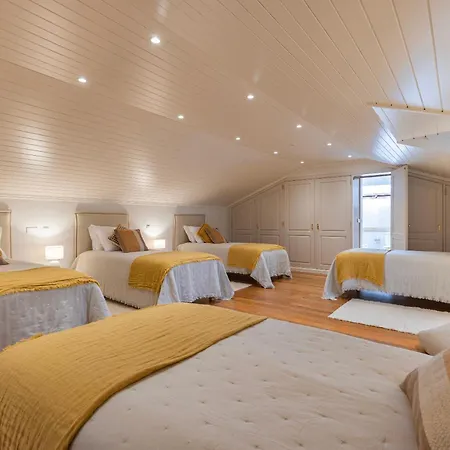 Windmill Beachfront Villa *