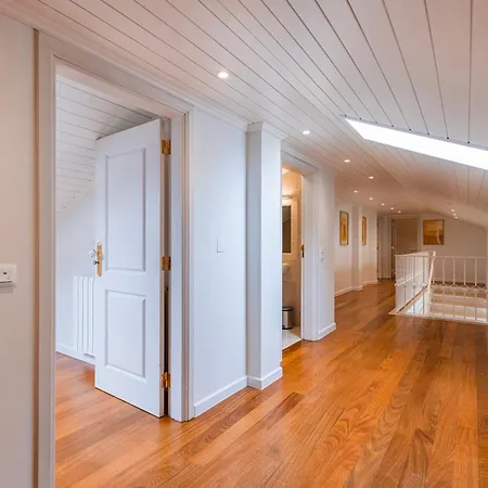 Windmill Beachfront Villa *