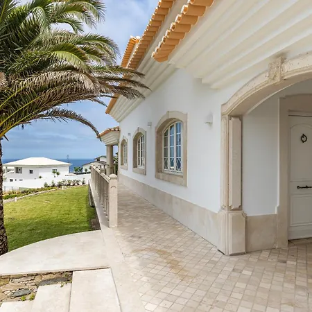Windmill Beachfront Villa *