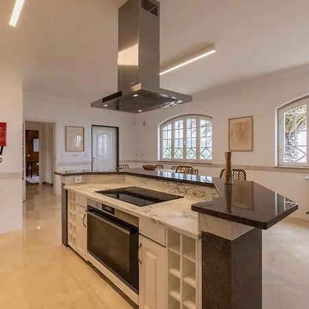 Villa Windmill Beachfront Colares