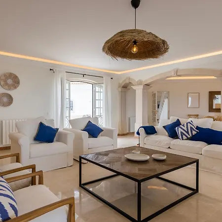 Villa Windmill Beachfront