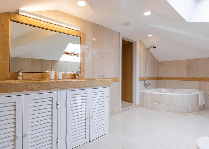 Vila Windmill Beachfront *