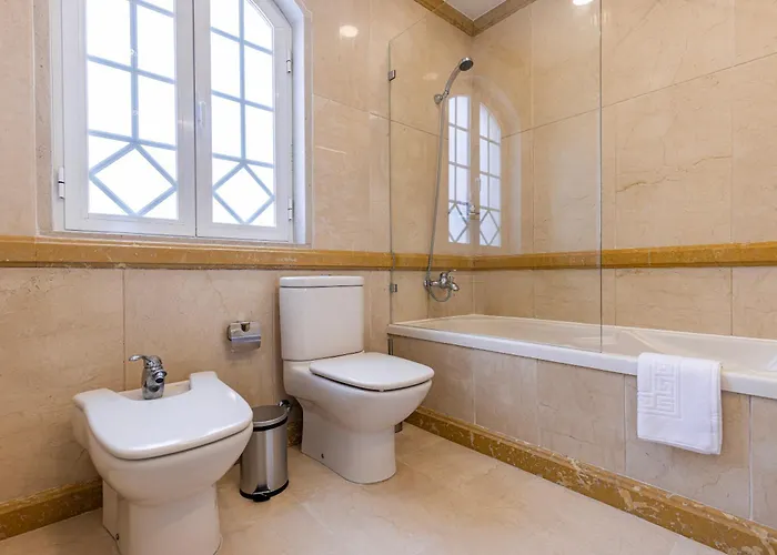 Windmill Beachfront Vila