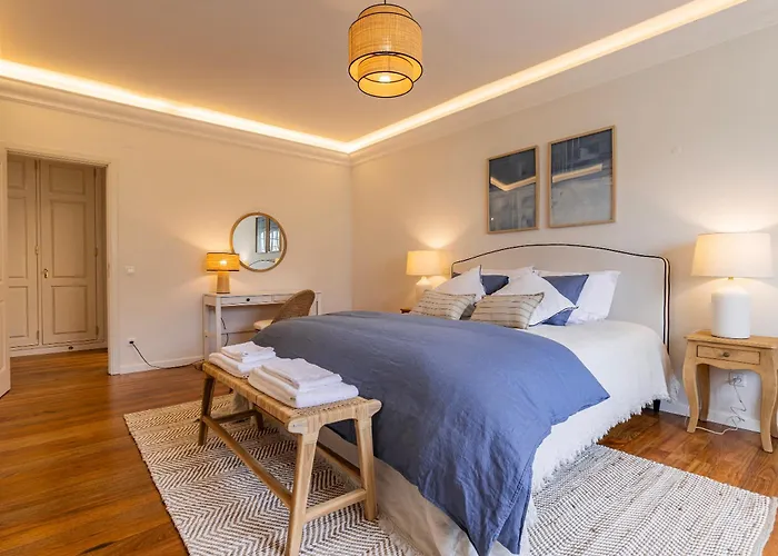 Windmill Beachfront Vila *