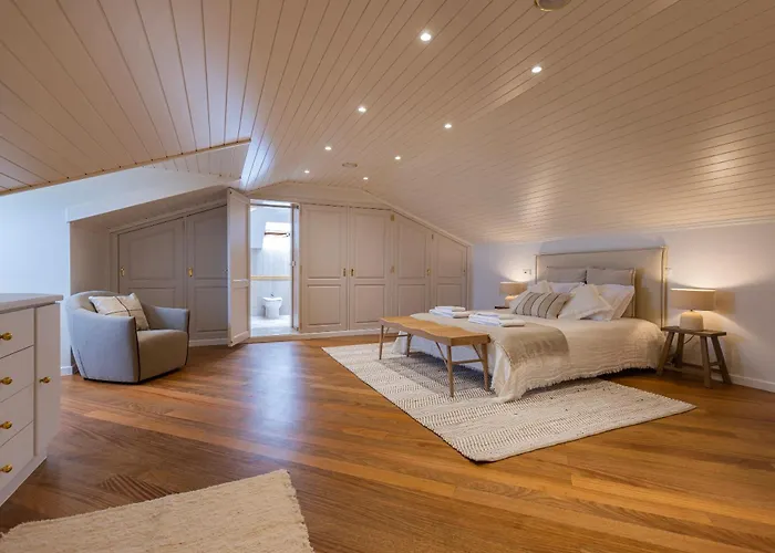 Windmill Beachfront Vila Colares