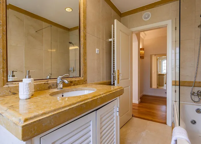 Windmill Beachfront *