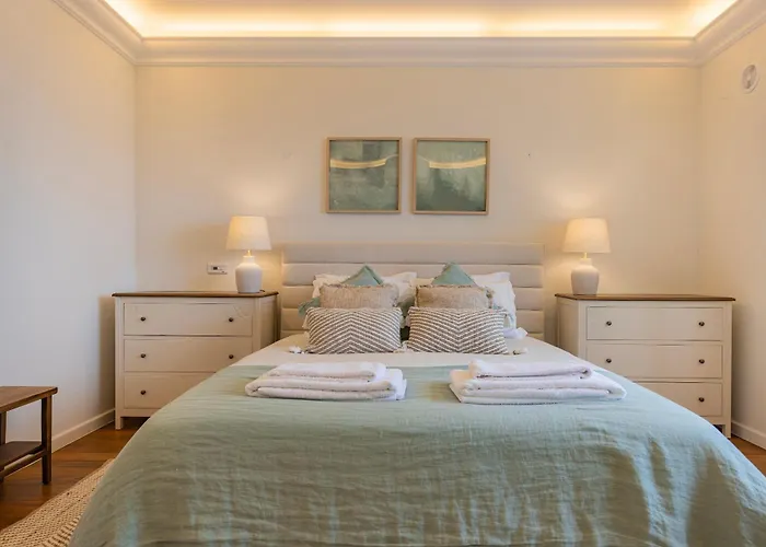 Windmill Beachfront * Colares