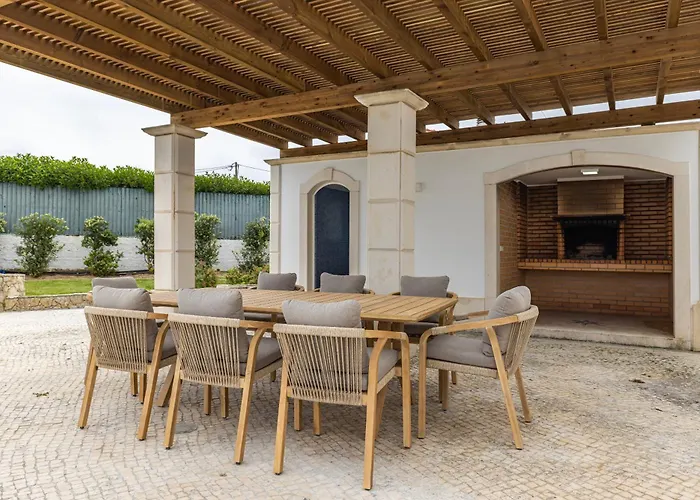 Windmill Beachfront Vila