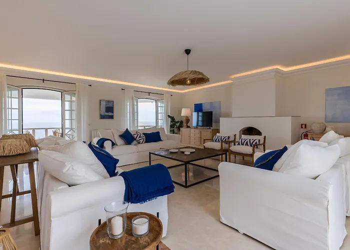 Windmill Beachfront Vila *